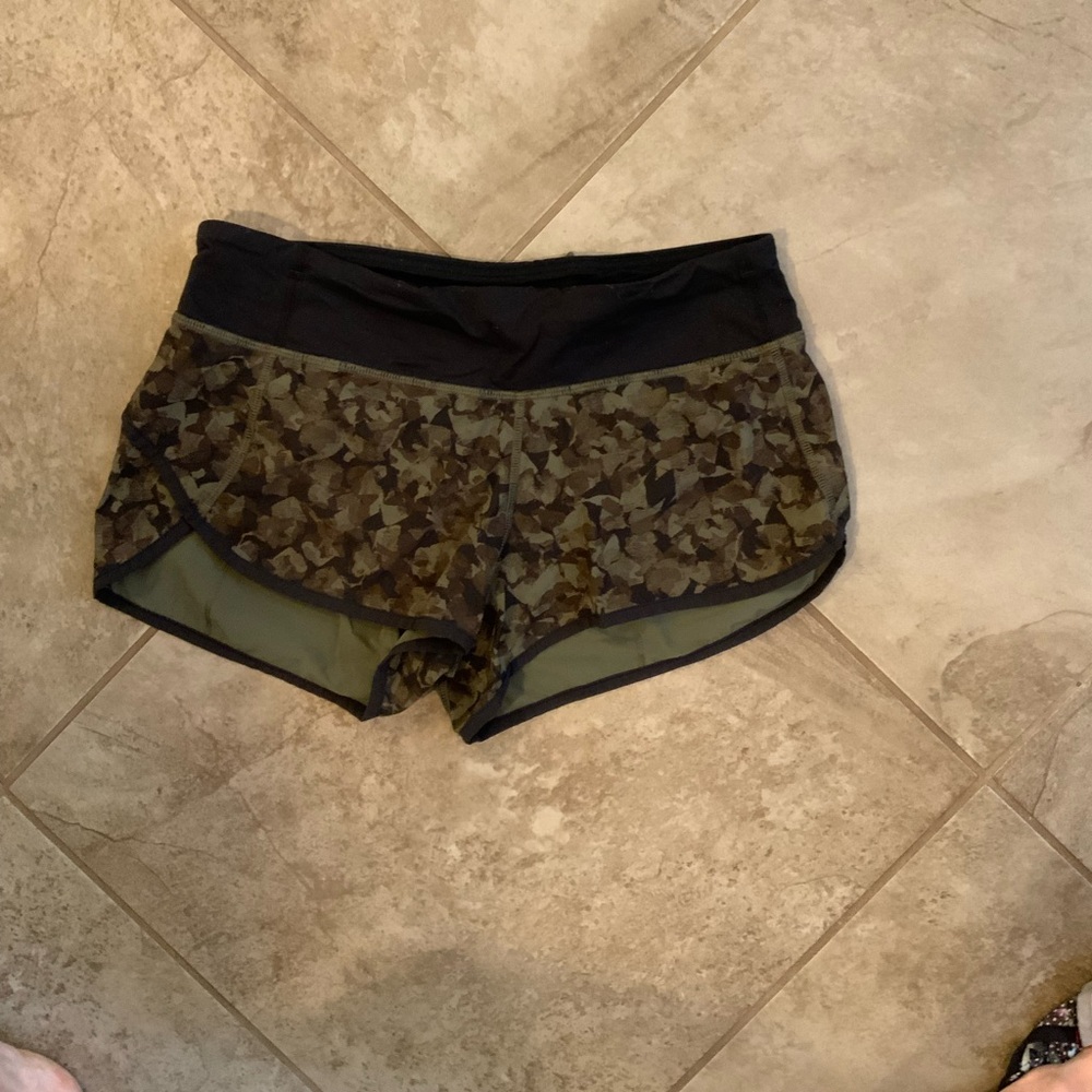 Lululemon speed up shorts 2.5 inch inseam